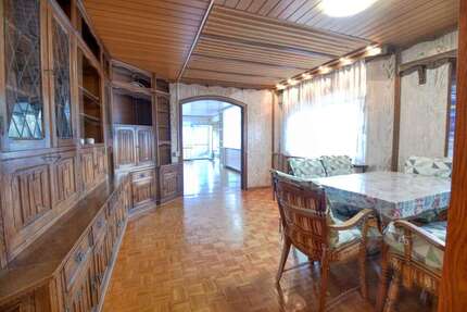 Idyllisches DHH mit Sanierungspotential an den Toren Maudachs Zusätzliches Hinterhaus inkl. - Haus Ludwigshafen am Rhein Rheingönheim | Angebot:25959780