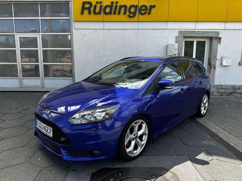Ford Focus 78.000 km 16.980 € Aglasterhausen 74858