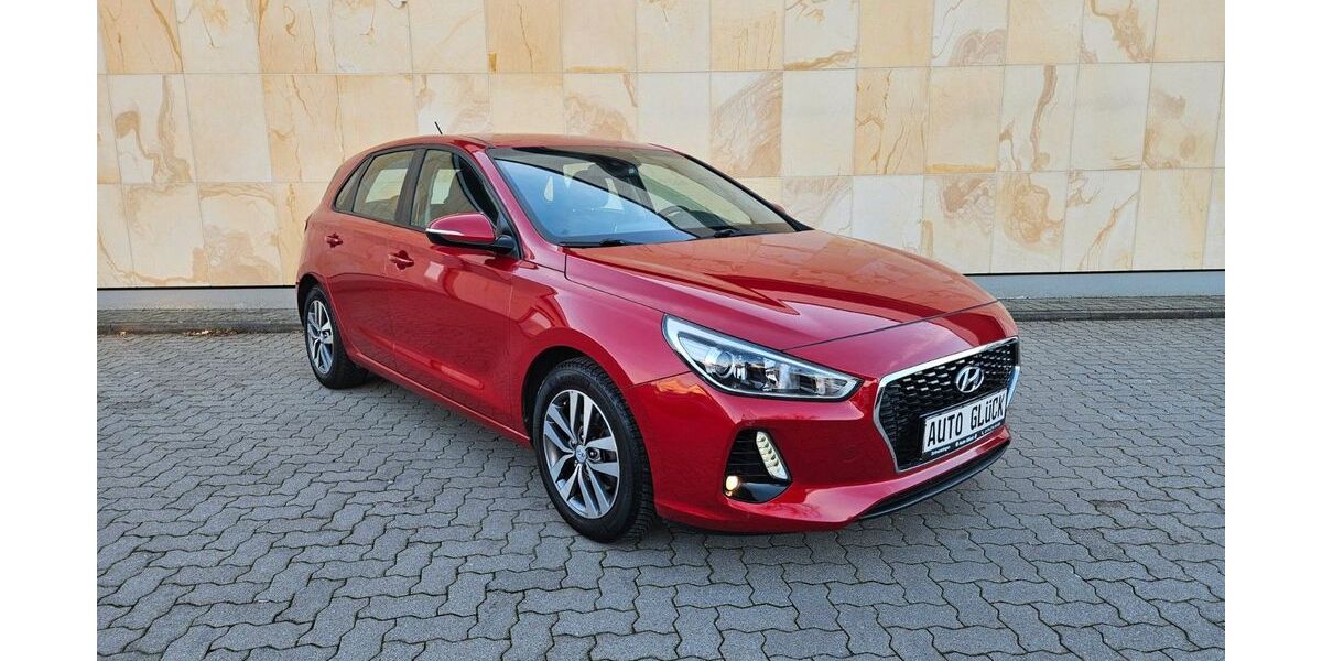 Hyundai i30 54.500 km 12.990 &euro; Schwetzingen 68723