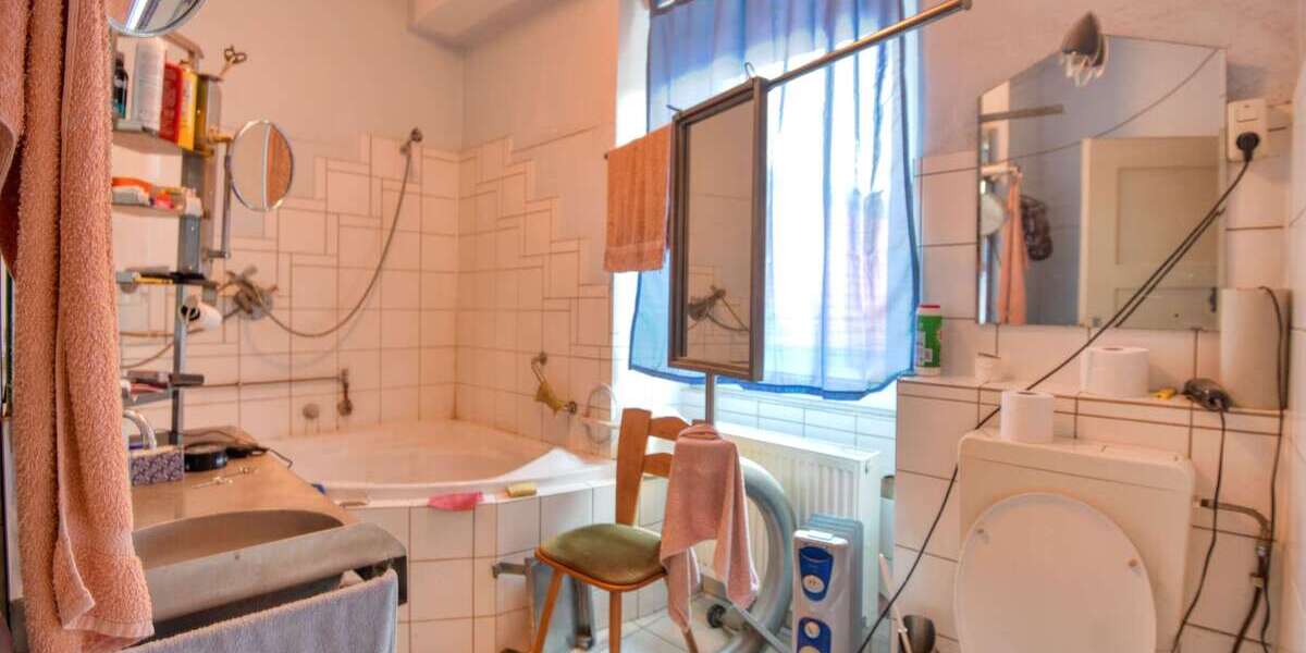 Ehemaliges Gasthaus mit 3 Einzelzimmer & 5 potentiellen Wohnungen inkl. Gaststätte und Parkplätze - Mehrfamilienhaus, Wohnhaus Neckarsteinach | Angebot:26059448