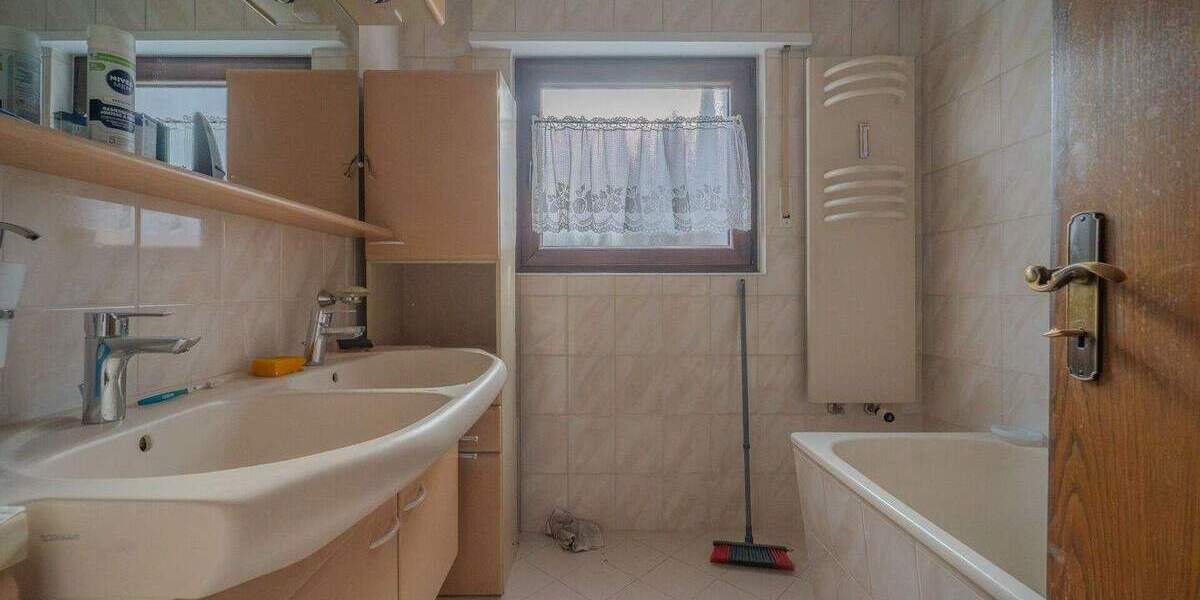 Doppelhaushälfte Ilvesheim - 7 Zimmer, 172 m&sup2;, 540.000&euro; | Angebot:25669380