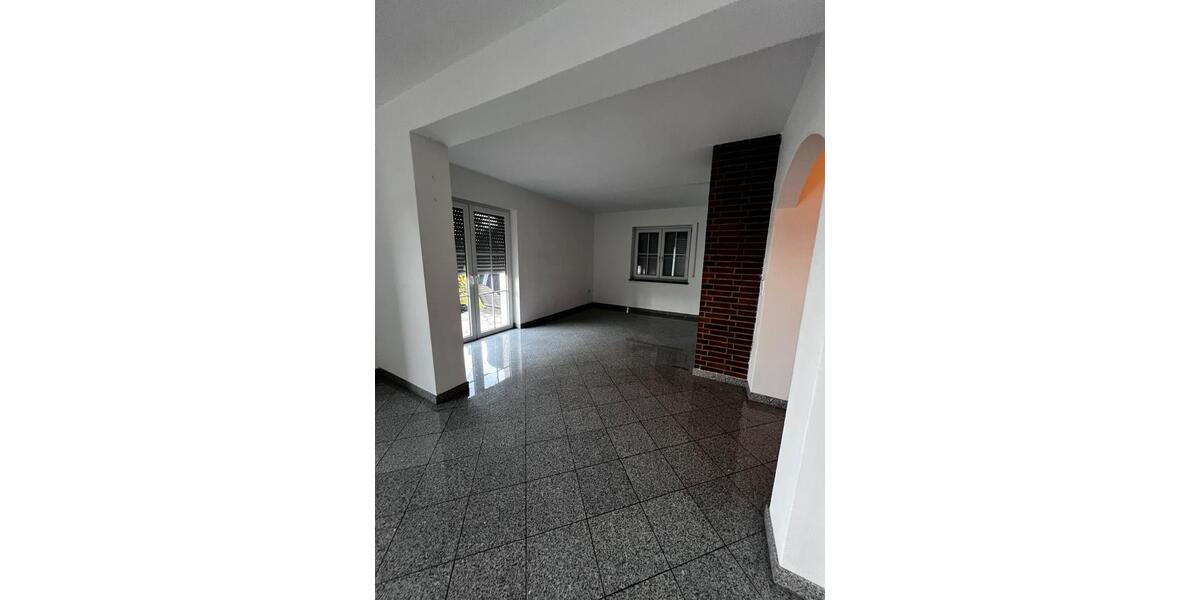 Erdgeschoßwohnung Speyer - 3 Zimmer, 115 m&sup2;, 1.370&euro; | Angebot:26365136