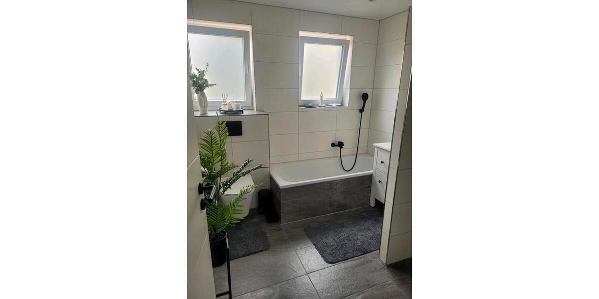 Erdgeschoßwohnung Sinsheim - 4 Zimmer, 93 m&sup2;, 340.000&euro; | Angebot:25406974