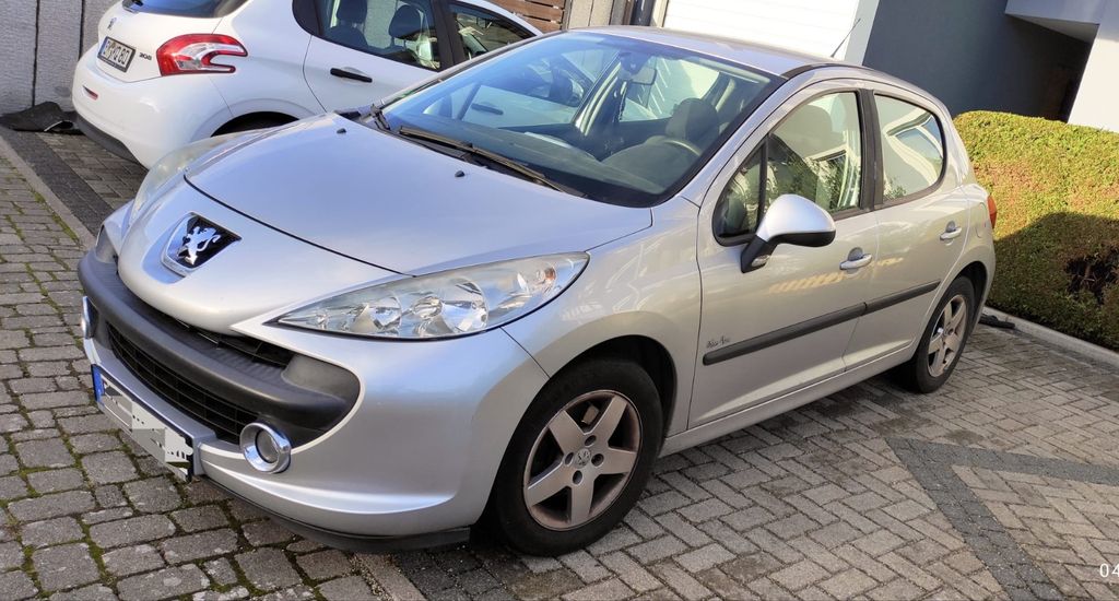 Peugeot 207 186.625 km 2.500 &euro; Mannheim 68167