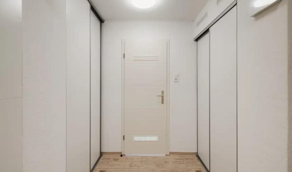 Dachgeschoßwohnung Ludwigshafen am Rhein - 4 Zimmer, 108 m&sup2;, 1.300&euro; | Angebot:26638269