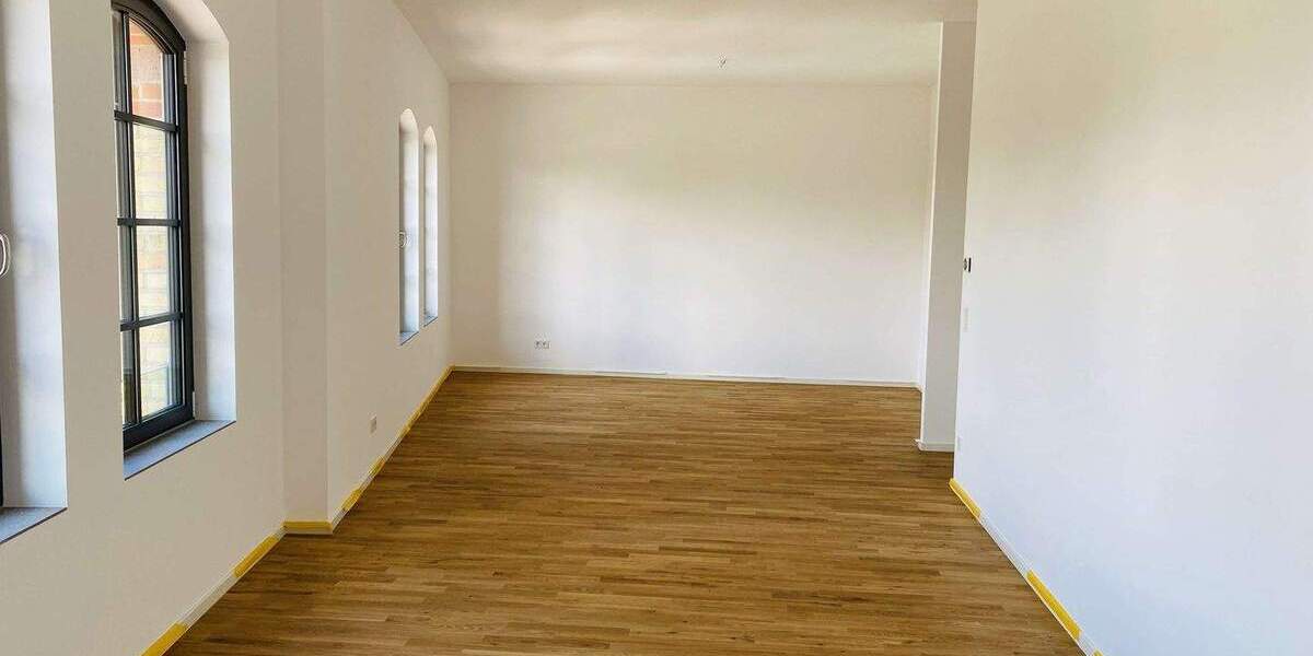 Elegante & moderne 4 ZKB-Wohnung, teilklimatisiert mit Einbauküche, nähe MMT Campus & UMM 4 zimmer