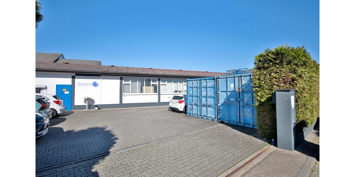 Lagerhalle mit ca. 230 qm Lagerfläche, Büro mit ca. 40 qm und Außenfläche ca. 250 qm zimmer