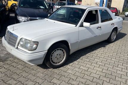 Mercedes E 200