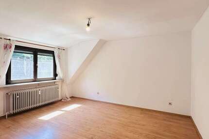 Wohnung Dossenheim - 3 Zimmer, 85 m&sup2;, 1.040&euro; | Angebot:26915151