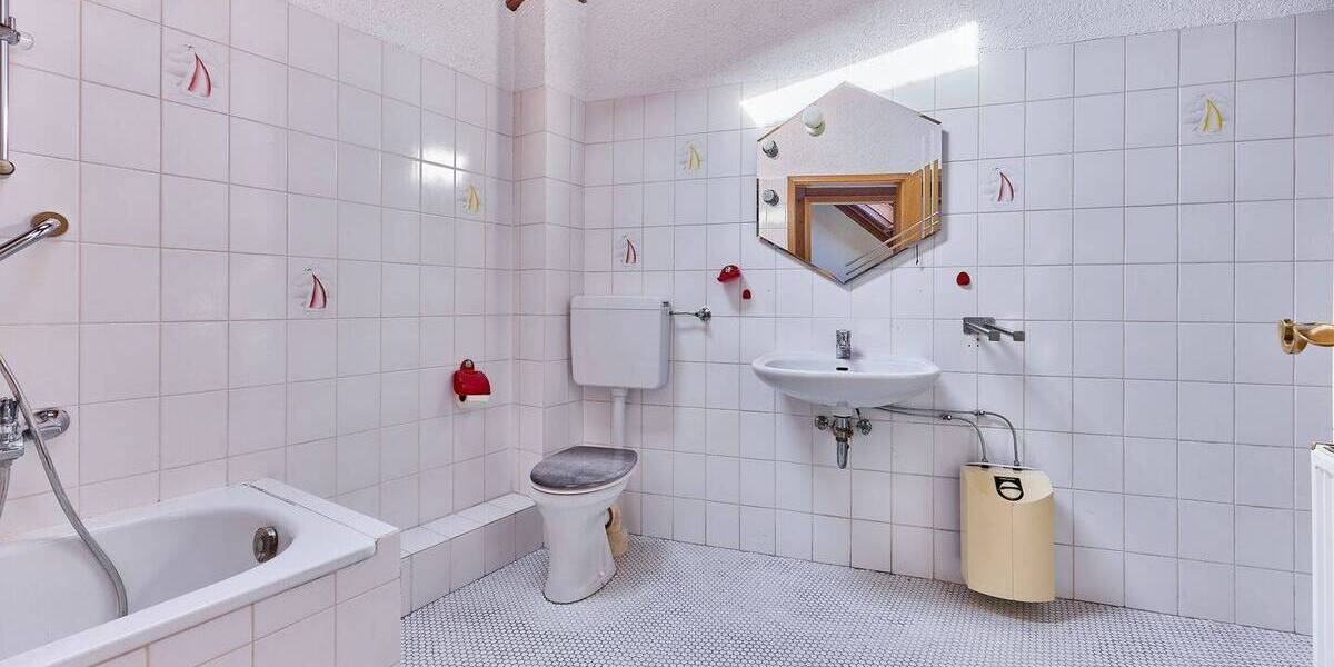Einfamilienhaus Ludwigshafen am Rhein Rheingönheim - 8 Zimmer, 201 m&sup2;, 439.000&euro; | Angebot:26868831