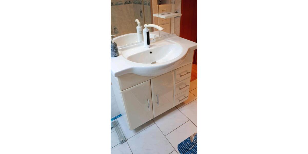 Mietwohnung Dachgeschoss + Balkon, möbliert in 69259 Wilhelmsfeld 2 zimmer