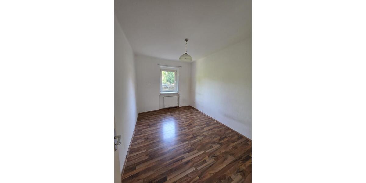 Erdgeschoßwohnung Ludwigshafen am Rhein Rheingönheim - 2 Zimmer, 36 m&sup2;, 650&euro; | Angebot:26582673