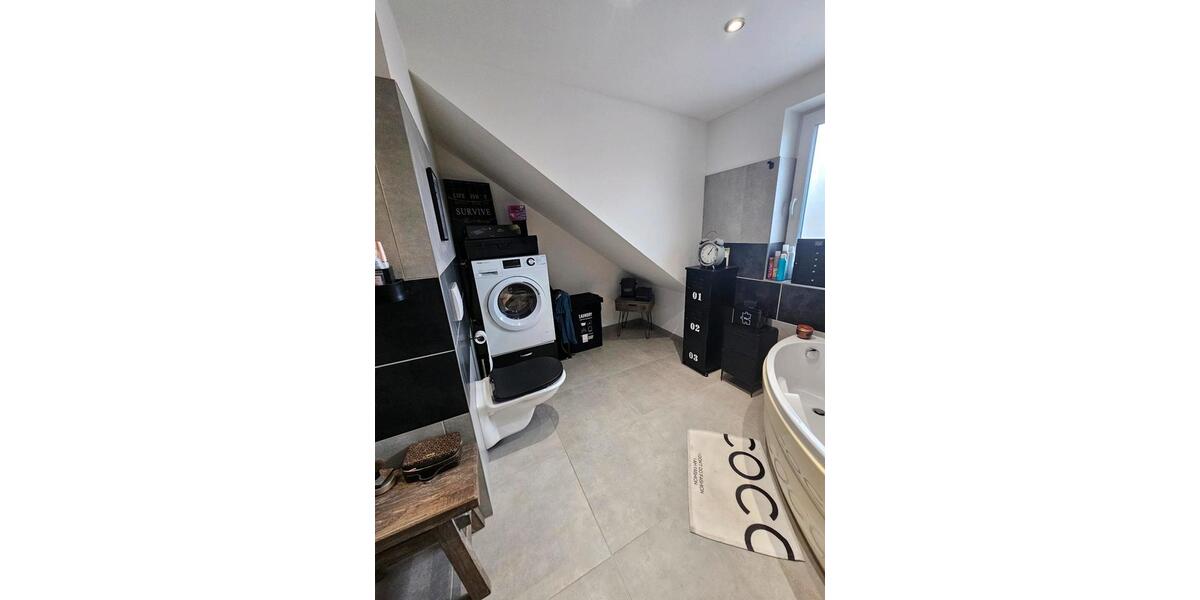 Maisonettenwohnung Ludwigshafen am Rhein Ludwigshafen-Hemshof - 3 Zimmer, 92 m&sup2;, 1.300&euro; | Angebot:25255648