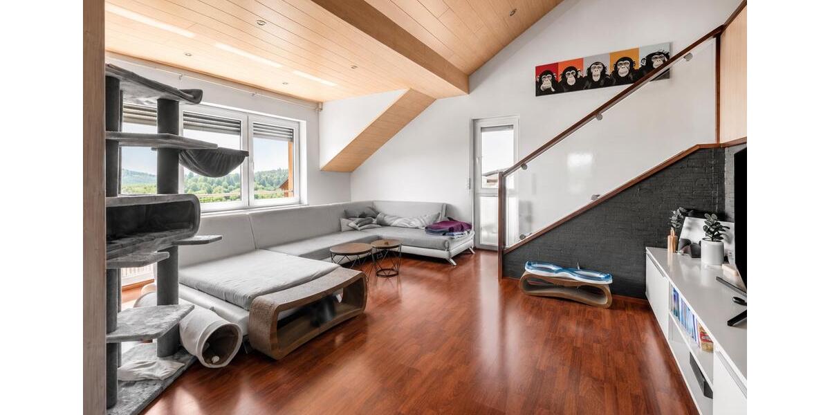 Dachgeschoßwohnung Östringen - 3.5 Zimmer, 125 m&sup2;, 299.000&euro; | Angebot:26984823