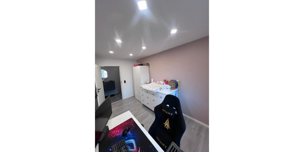 Etagenwohnung Ludwigshafen am Rhein Rheingönheim - 4 Zimmer, 88 m&sup2;, 290.000&euro; | Angebot:26758769