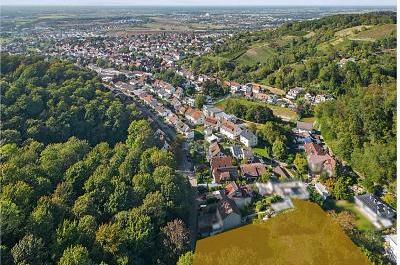 IDYLLE PUR: RUHIGE LAGE IN DEN WEINHEIMER BERGEN