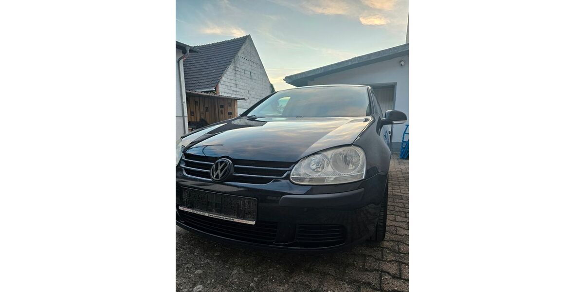 VW Golf 247.323 km 1.800 € Oberhausen-Rheinhausen 68794