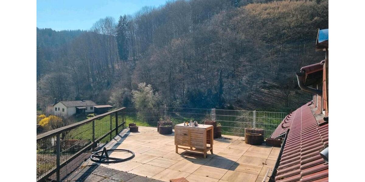 Dachgeschoßwohnung Hirschhorn (Neckar) - 5 Zimmer, 117 m&sup2;, 760&euro; | Angebot:26267020