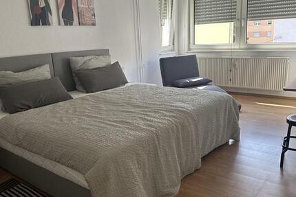 Möblierte helle 2 Zimmer WG Nähe Rheinpromenade 4.5 zimmer