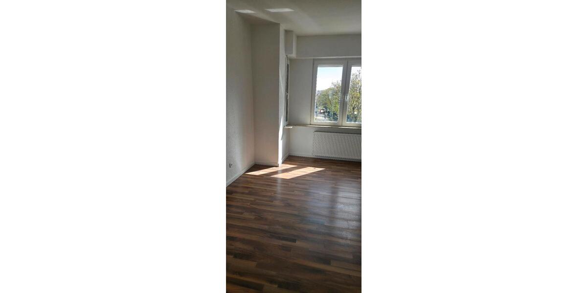 Etagenwohnung Ludwigshafen am Rhein Mundenheim - 3 Zimmer, 85 m&sup2;, 1.300&euro; | Angebot:26336266