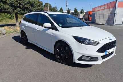 Ford Focus 165.411 km 11.500 &euro; Mannheim 68259