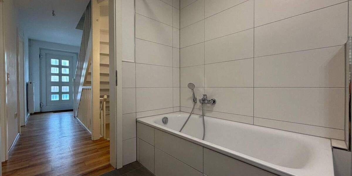 Einfamilienhaus Mannheim Neckarstadt - 5 Zimmer, 95 m&sup2;, 450.000&euro; | Angebot:25601268