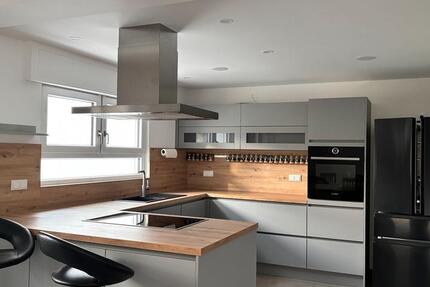 Ruhige, großzügige Wohnung in Zweifamilienhaus 2.5 zimmer