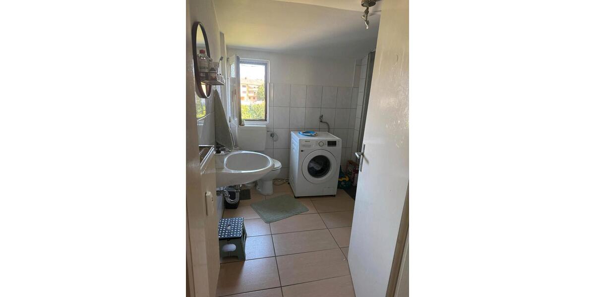 Etagenwohnung Edingen-Neckarhausen Neckarhausen - 1 Zimmer, 55 m&sup2;, 1.000&euro; | Angebot:25608420