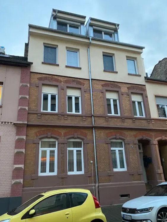 Liebevoll modernisierte 3-Zimmer-Maisonette-Wohnung