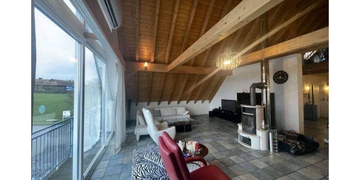 Etagenwohnung Wiesloch - 5 Zimmer, 190 m&sup2;, 1.600&euro; | Angebot:24040687