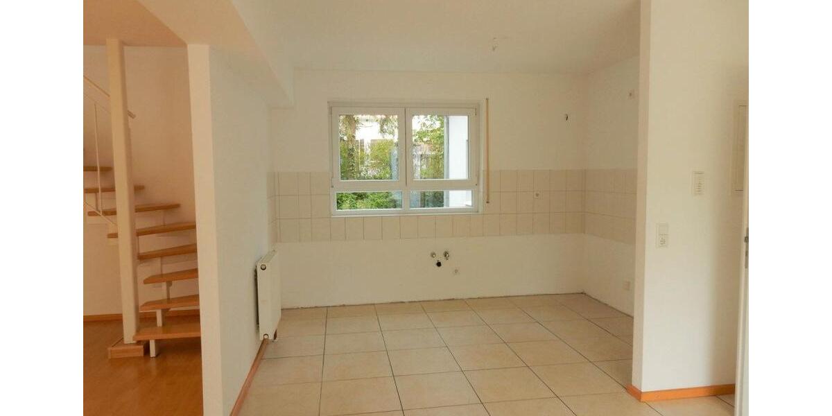 Doppelhaushälfte Schwetzingen - 7 Zimmer, 180 m&sup2;, 1.800&euro; | Angebot:26241969