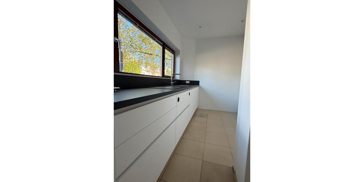 Etagenwohnung Ludwigshafen am Rhein Parkinsel - 2 Zimmer, 80 m&sup2;, 1.190&euro; | Angebot:26236198