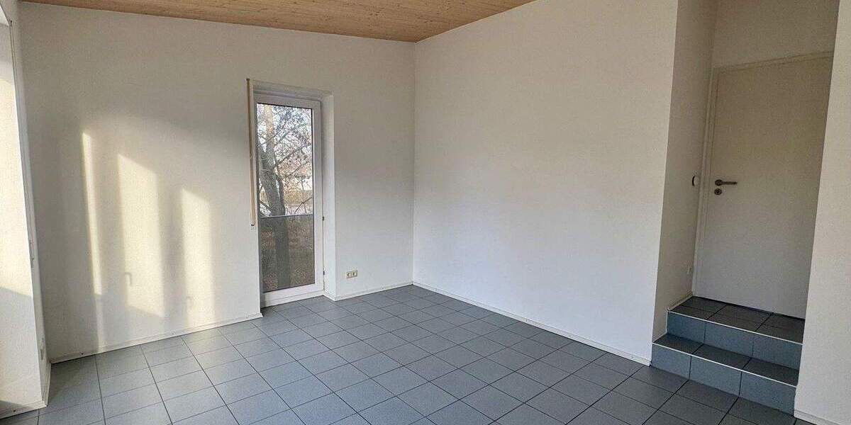 GERADLINIG: MODERNES, LOFTARTIGES HAUS MIT ZWEI STELLPLÄTZEN! 3 zimmer