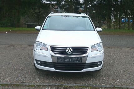 VW Touran 200.000 km 6.000 &euro; Wald-Michelbach 69483