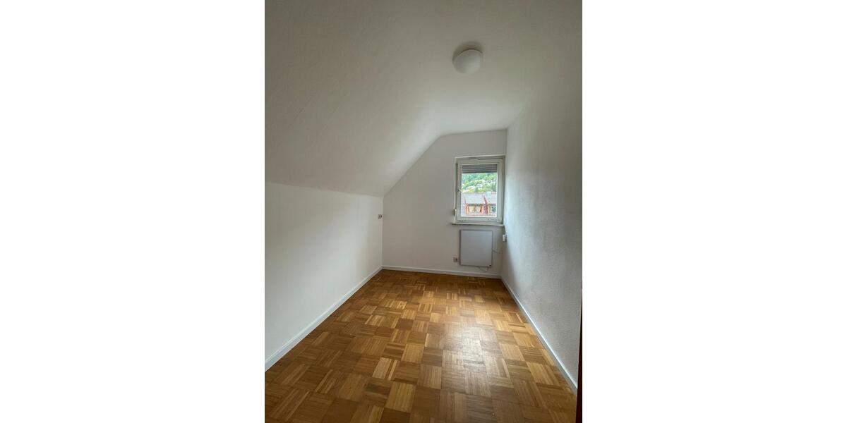 Einfamilienhaus Neckargerach - 5 Zimmer, 78 m&sup2;, 870&euro; | Angebot:26611085