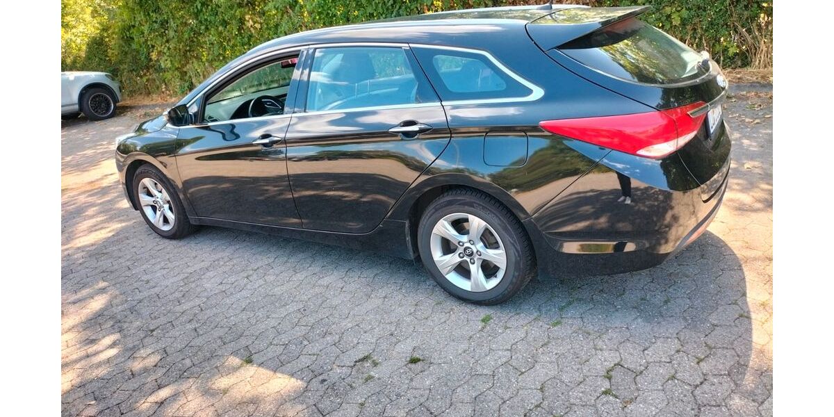 Hyundai i40 138.000 km 8.000 &euro; Ludwigsfen 67063