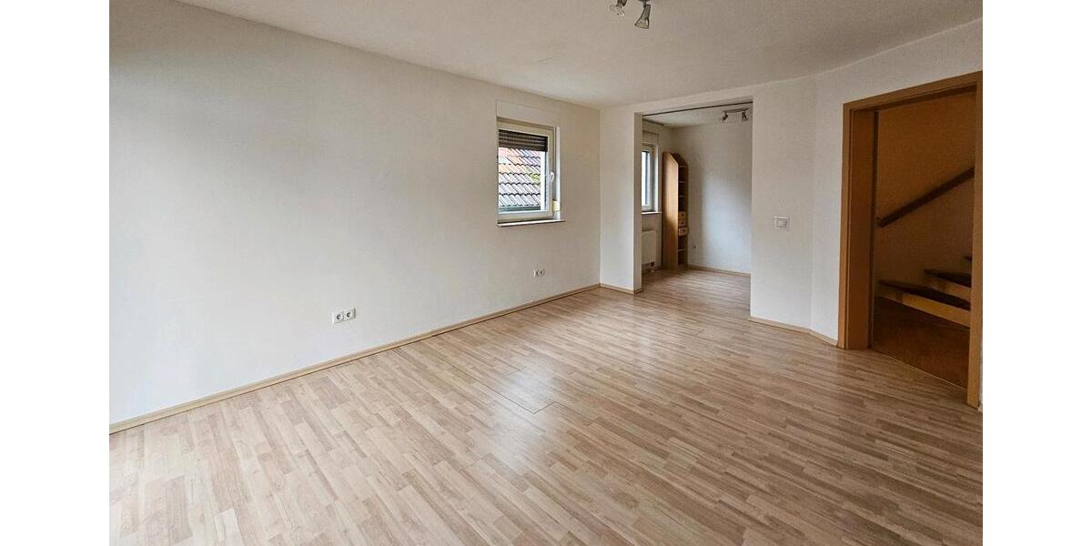 Etagenwohnung Frankenthal (Pfalz) - 4 Zimmer, 150 m&sup2;, 1.500&euro; | Angebot:26610586
