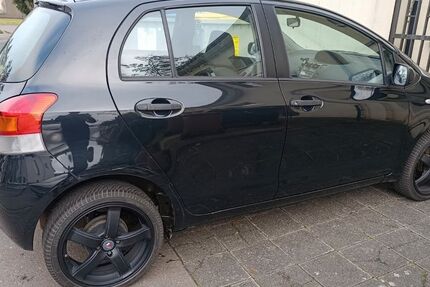 Toyota Yaris 149.350 km 3.000 € Mannheim 68305