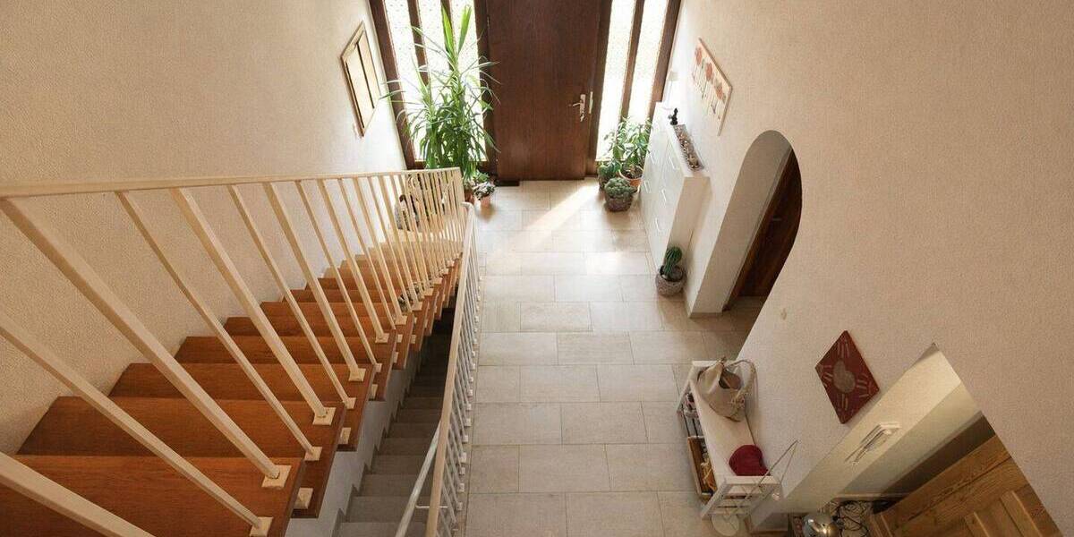 Einfamilienhaus Eschelbronn - 8 Zimmer, 265 m&sup2;, 439.000&euro; | Angebot:26427810