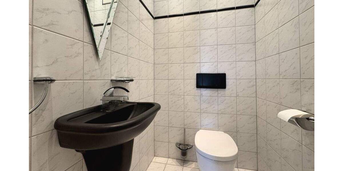 Etagenwohnung Lorsch - 2 Zimmer, 102 m&sup2;, 1.095&euro; | Angebot:25701638