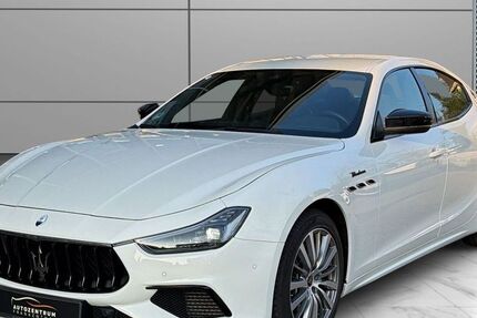 Maserati Ghibli 29.890 km 59.970 &euro; Frankenthal 67227