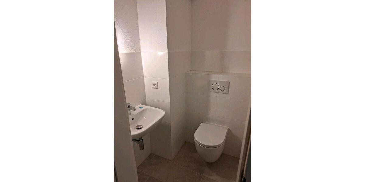 Hochparterre Weinheim - 5 Zimmer, 110 m&sup2;, 1.440&euro; | Angebot:26534632