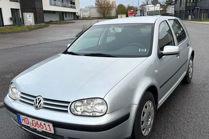 VW Golf 125.000 km 1.999 &euro; Plankstadt 68723