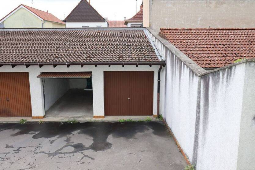 Erstbezug nach Sanierung sehr helle 2- Zimmerwohnung mit 2 Balkonen