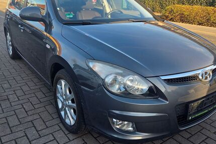 Hyundai i30 142.000 km 3.750 &euro; Oftersheim 68723
