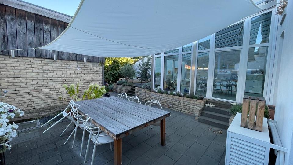 Saniertes Stadthaus mit Wintergarten und Sauna in Hockenheim 8 zimmer