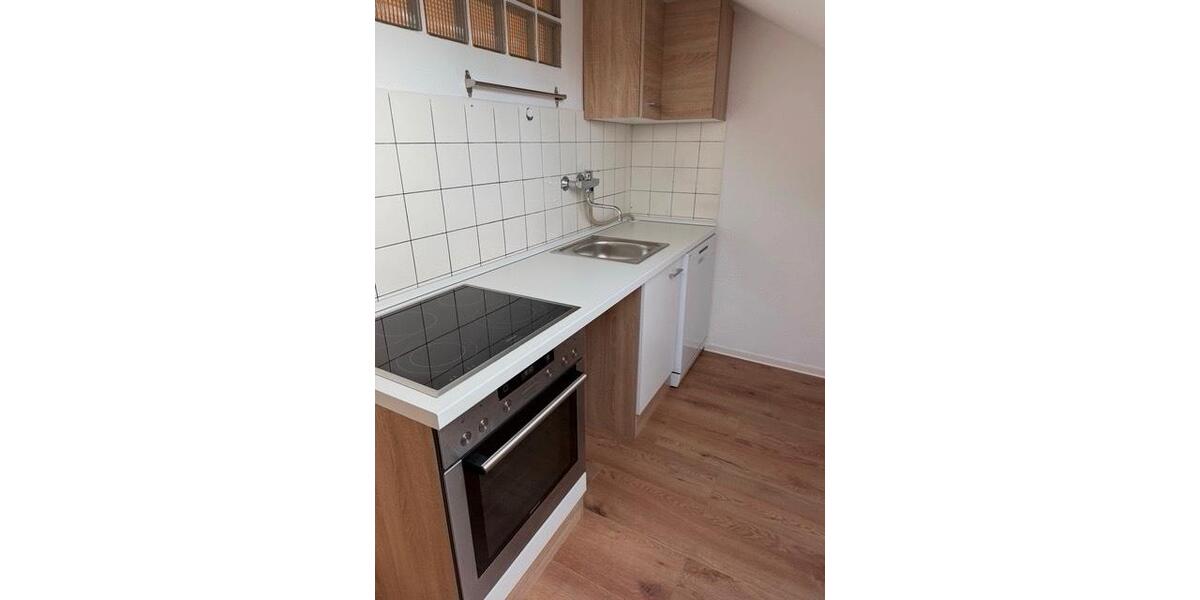 Dachgeschoßwohnung Eppelheim - 3 Zimmer, 60 m&sup2;, 1.200&euro; | Angebot:26145808