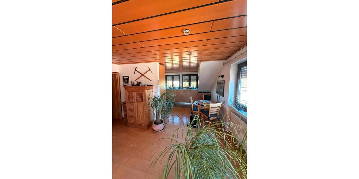 Dachgeschoßwohnung Dannstadt-Schauernheim Schauernheim - 3 Zimmer, 83 m&sup2;, 750&euro; | Angebot:26385769