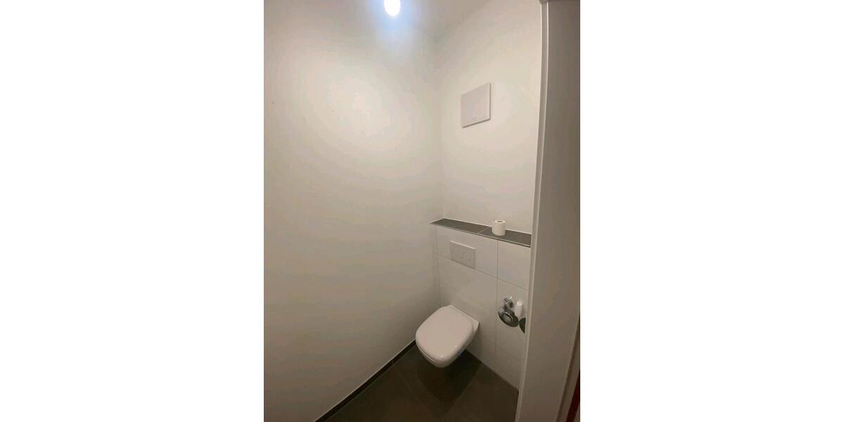 Erdgeschoßwohnung Sinsheim - 3 Zimmer, 95 m&sup2;, 1.550&euro; | Angebot:25382972