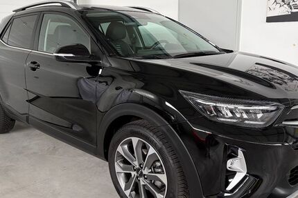Kia Stonic 11.040 km 21.750 &euro; Mutterstadt (Rheinland-Pfalz) 67112